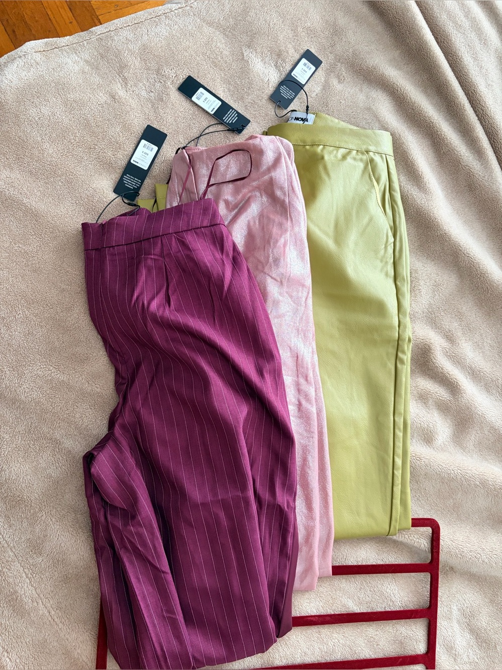 Fashion Nova - pants bundle size Small